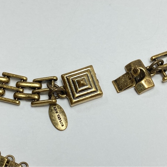 Ann‎ Taylor Vintage Long Panther Chain Faux Pearl Rhinestone Antique Gold Tone - Picture 3 of 12